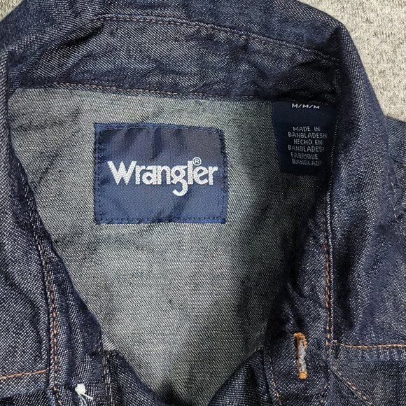 VTG Wrangler Dark Wash Denim Pearl Snap Shirt Men's Medium Western Long Sleeve - Picture 2 of 8